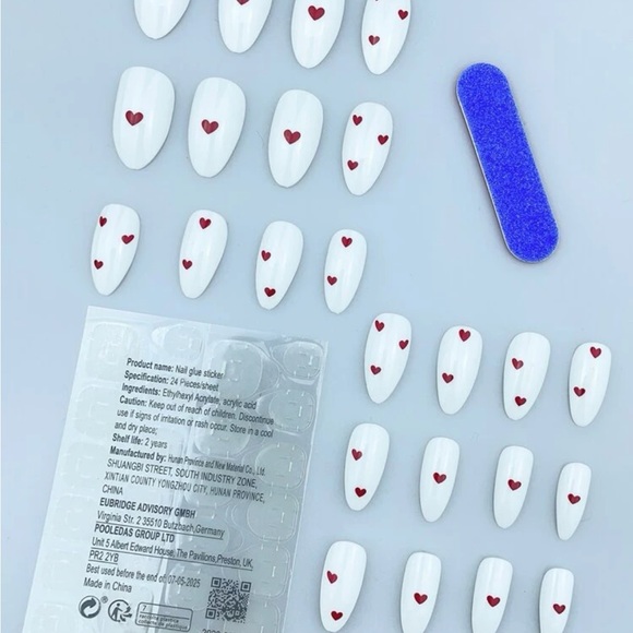 24pc Nail Set 💅 - Picture 3 of 4